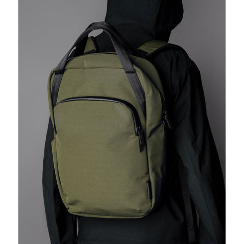 ALPAKA Bravo Tote Pack